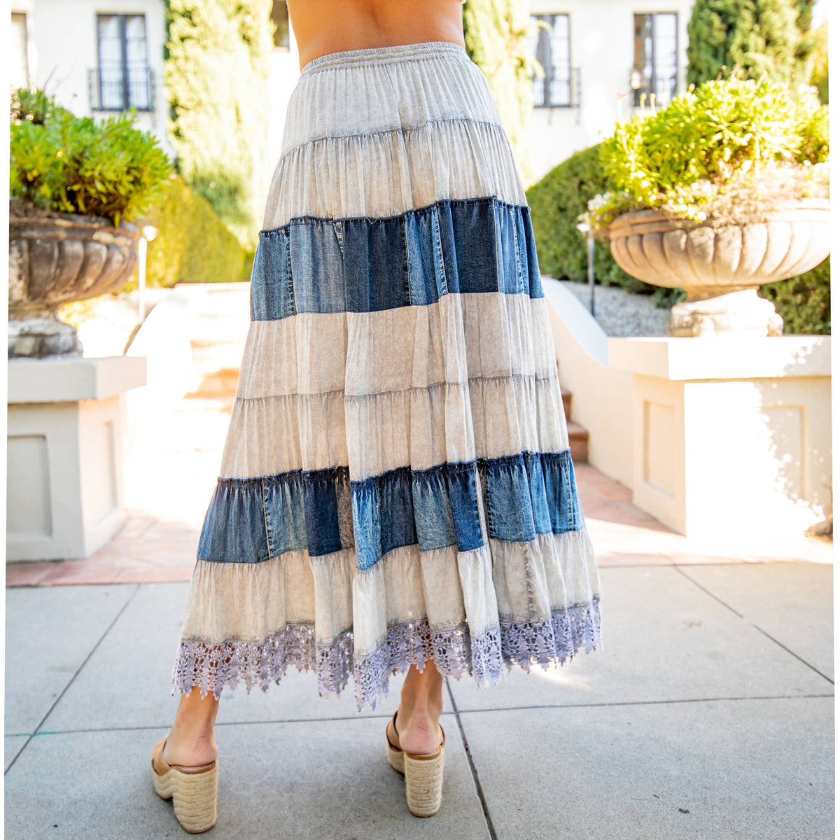 Women Long Tiered Western Skirt, Lined With Two Pockets