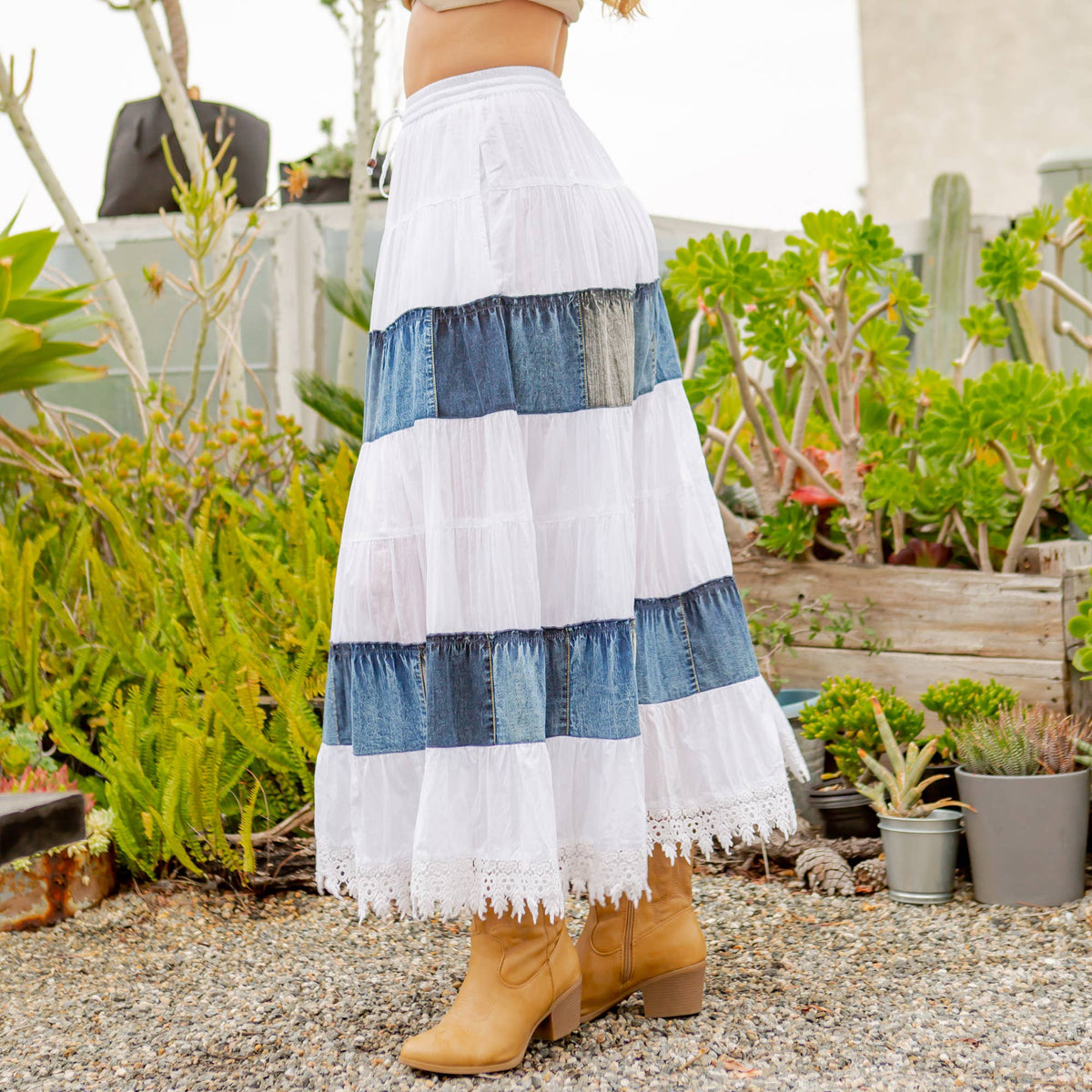 Women Long Tiered Western Skirt, Lined With Two Pockets